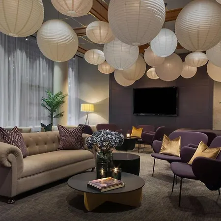 Radisson Blu Plaza Hotel, Hotel 4*