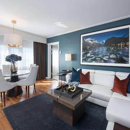 Radisson Blu Plaza Hotel,