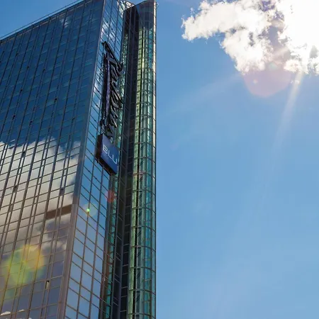 Radisson Blu Plaza Hotel,