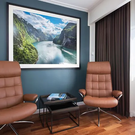 Отель Radisson Blu Plaza Hotel,