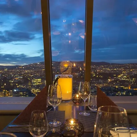 Radisson Blu Plaza Hotel, 4*