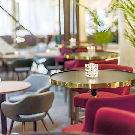 Radisson Blu Plaza Hotel, 4* Oslo