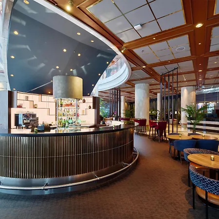 Radisson Blu Plaza Hotel,