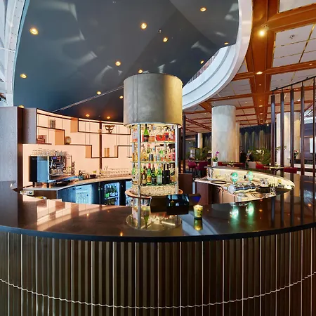 Radisson Blu Plaza Hotel, 4* Oslo