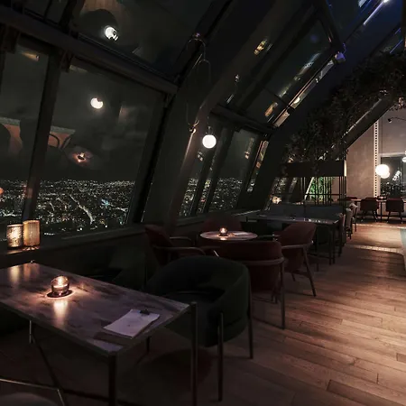 Radisson Blu Plaza Hotel, Hotel 4*