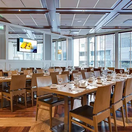 Hotell Radisson Blu Plaza Hotel, 4*