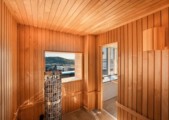 Radisson Blu Plaza Hotel, 4*