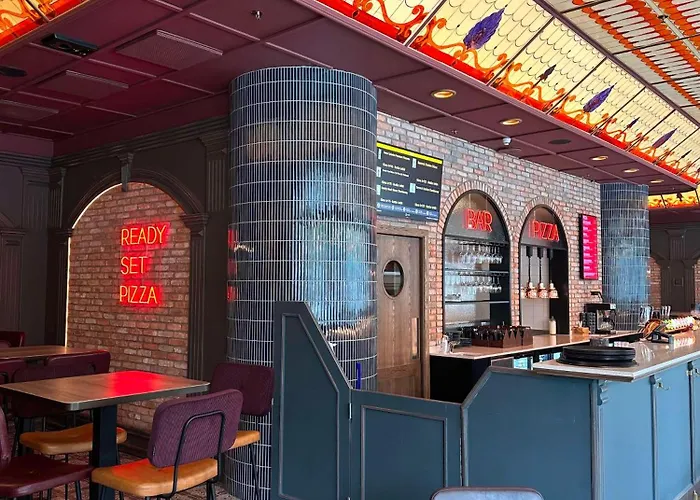 Hotel Radisson Blu Plaza Hotel, 4*