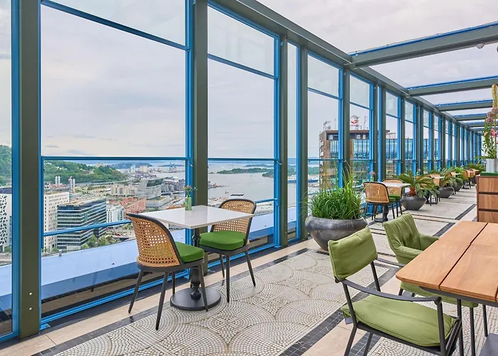 Radisson Blu Plaza Hotel, Hotel