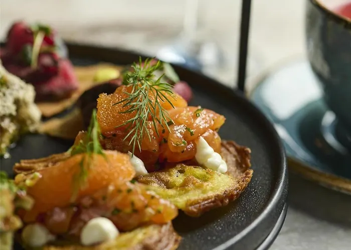 Radisson Blu Plaza Hotel, 4*