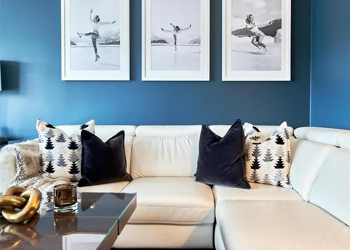 Radisson Blu Plaza Hotel, Hotel