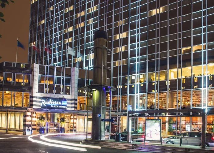 Hotel Radisson Blu Plaza Hotel, 4*