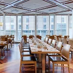 Radisson Blu Plaza Hotel,