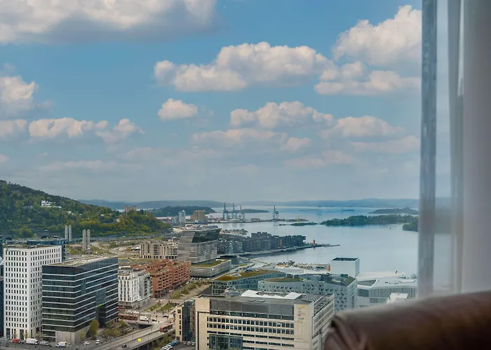 Hotel Radisson Blu Plaza Hotel, 4*