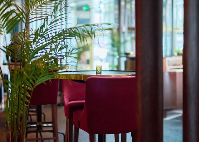 Radisson Blu Plaza Hotel, 4*