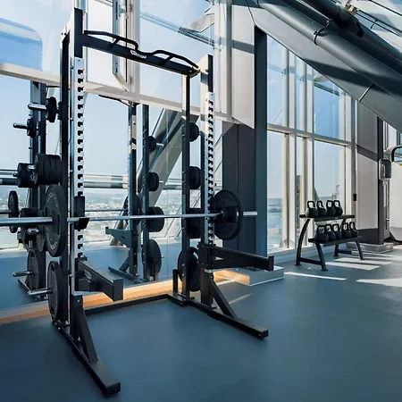 Radisson Blu Plaza Hotel, 4*