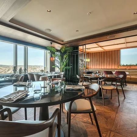 Radisson Blu Plaza Hotel, 4* Oslo